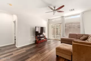 Photo #6: 6394595 Listing