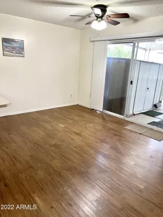 Photo #3: 6394822 Listing