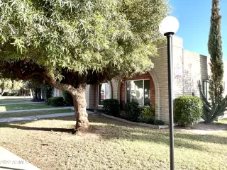 Photo #5: 6394822 Listing