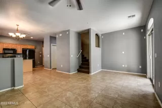 Photo #4: 6394884 Listing