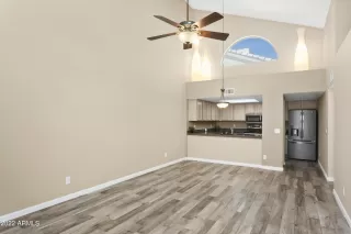 Photo #2: 6395187 Listing 