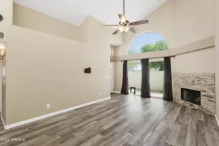 Photo #4: 6395187 Listing 