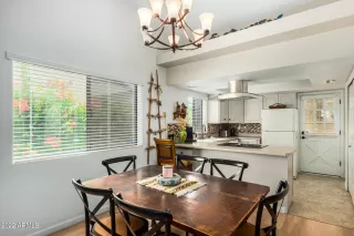 Photo #6: 6395198 Listing