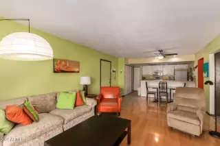 Photo #3: 6395267 Listing 