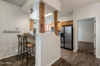Photo #2: 6395301 Listing 
