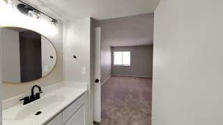 Photo #4: 6395314 Listing