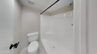 Photo #5: 6395314 Listing