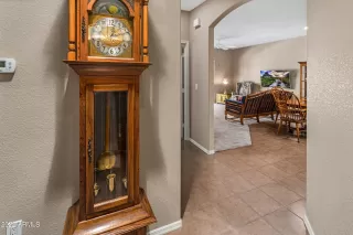 Photo #2: 6395768 Listing