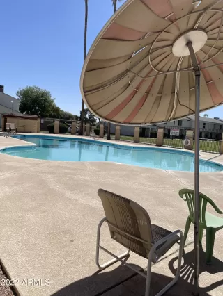 Photo #4: 6395801 Listing