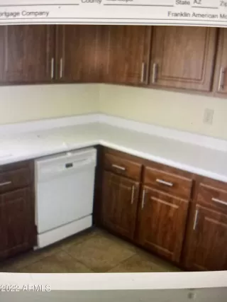 Photo #5: 6395801 Listing