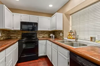 Photo #5: 6395896 Listing 