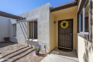 Photo #2: 6396086 Listing