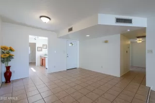 Photo #6: 6396086 Listing