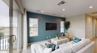 Photo #2: 6396095 Listing