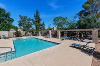 Photo #2: 6396104 Listing 