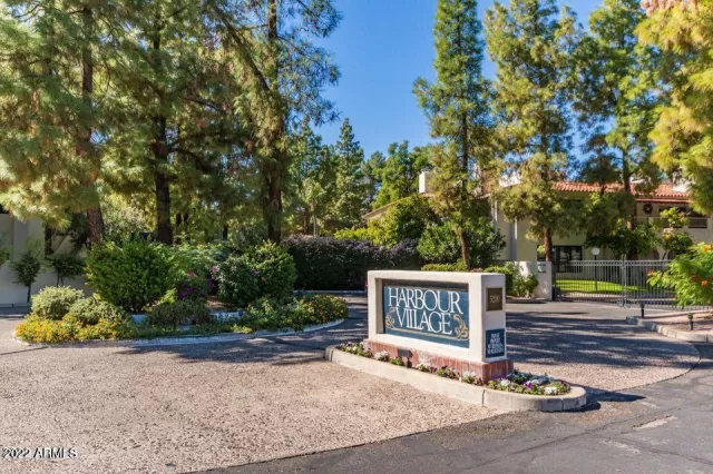 MLS: 6396298 Condo For Sale