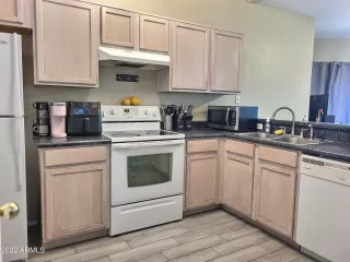 Photo #5: 6396325 Listing