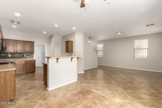 Photo #4: 6396756 Listing