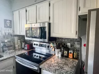 Photo #2: 6396882 Listing 