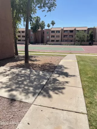 Photo #4: 6397559 Listing