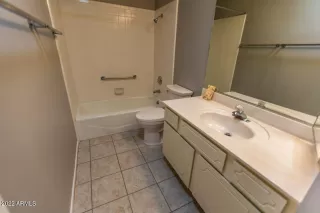 Photo #4: 6397887 Listing