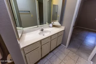 Photo #6: 6397887 Listing