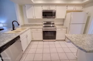 Photo #3: 6398078 Listing