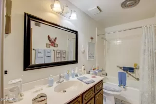 Photo #4: 6398120 Listing