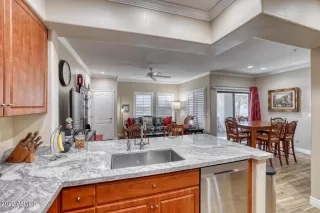 Photo #4: 6398161 Listing