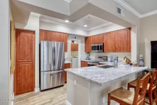 Photo #5: 6398161 Listing