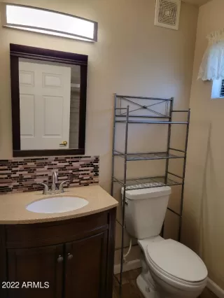 Photo #6: 6398198 Listing 