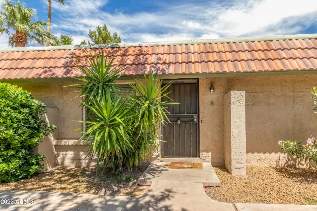 MLS: 6398386 Condo For Sale