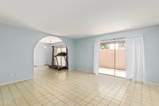 Photo #2: 6398386 Listing