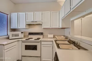 Photo #2: 6398462 Listing 