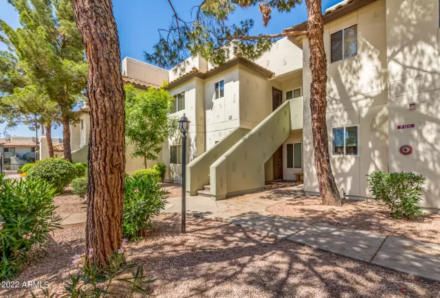 MLS: 6398703 Condo For Sale