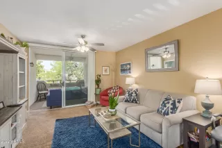 Photo #2: 6398703 Listing