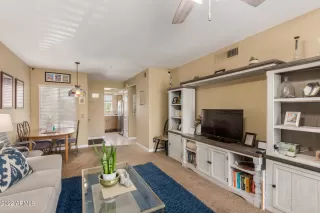 Photo #4: 6398703 Listing