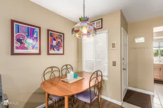 Photo #5: 6398703 Listing