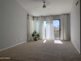 Photo #4: 6398840 Listing