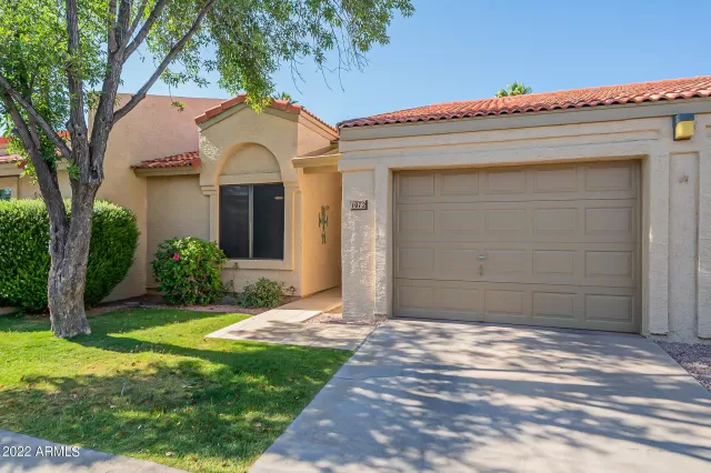 MLS: 6398947 Condo For Sale