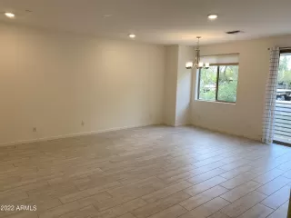 Photo #5: 6399035 Listing