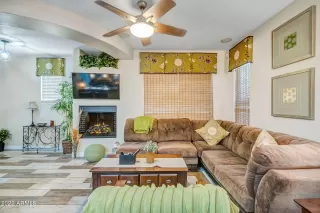 Photo #6: 6399207 Listing