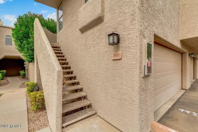 MLS: 6399241 Condo For Sale