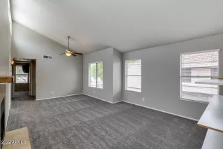 Photo #5: 6399241 Listing