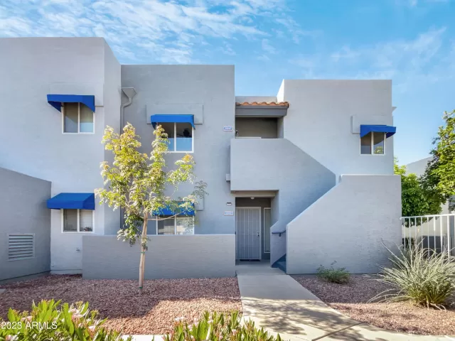 MLS: 6399281 Condo For Sale