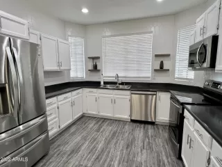 Photo #1: 6399286 Listing 