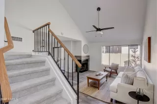 Photo #4: 6399469 Listing