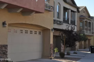 Photo #3: 6399512 Listing