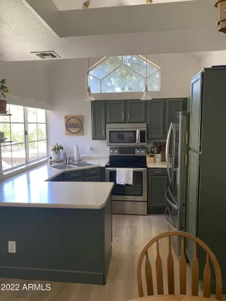 Photo #2: 6399541 Listing 