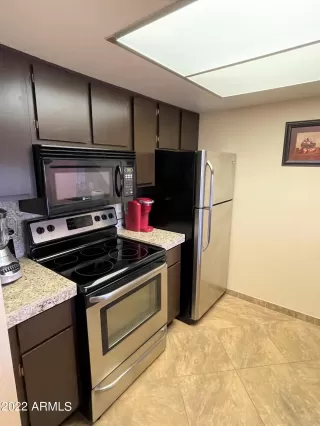 Photo #5: 6399853 Listing